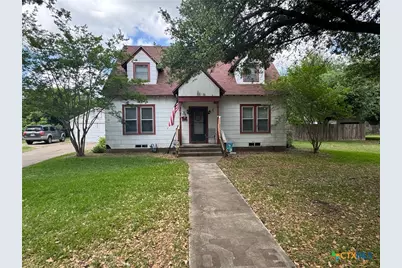 708 East 10th, Cameron, TX 76570 - Photo 1