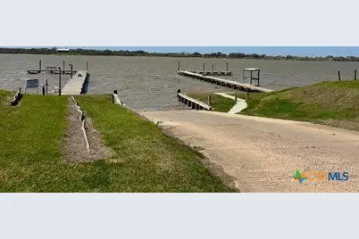 837 Swallow Drive, Palacios, TX 77465 - Photo 13