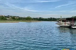 25420 Cove Dr, Spicewood, TX 78669 - Photo 7