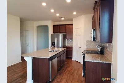 4005 Woodside Drive, Seguin, TX 78155 - Photo 5