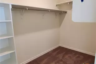 4005 Woodside Dr, Seguin, TX 78155 - Photo 13