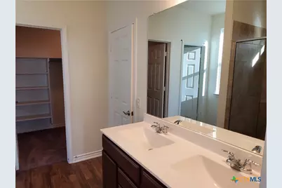 4005 Woodside Drive, Seguin, TX 78155 - Photo 11