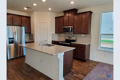 4001 Woodside Rd Drive, Seguin, TX 78155 - Photo 5