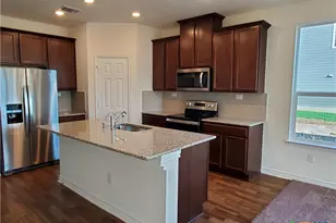 4001 Woodside Rd Dr, Seguin, TX 78155 - Photo 5