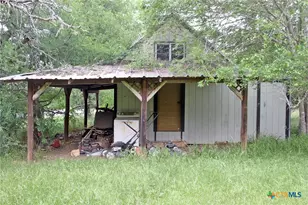 7887 Pettytown Rd, Red Rock, TX 78662 - Photo 19