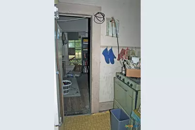 7887 Pettytown Road, Red Rock, TX 78662 - Photo 23