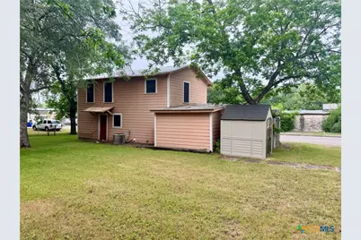 503 Dunn Street, Yoakum, TX 77995 - Photo 23