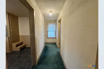 503 Dunn Street, Yoakum, TX 77995 - Photo 13