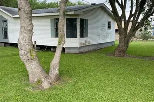 76 College, Placedo, TX 77977 - Photo 13