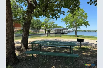 338 E Stonecastle Drive, Granite Shoals, TX 78654 - Photo 19