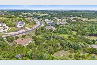 2542 Black Bear Drive, New Braunfels, TX 78132 - Photo 3