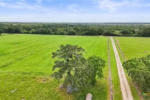 778 Co Rd 123, Edna, TX 77957 - Photo 43