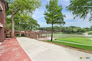 640 Woodlake Dr, Mcqueeney, TX 78123 - Photo 39