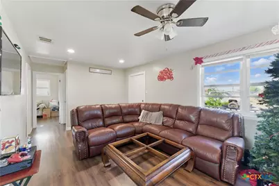 556 Gode Lane, New Braunfels, TX 78130 - Photo 5