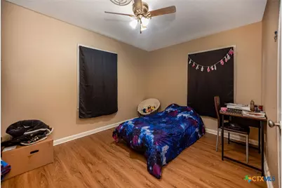 911 S Wells Street, Edna, TX 77957 - Photo 25