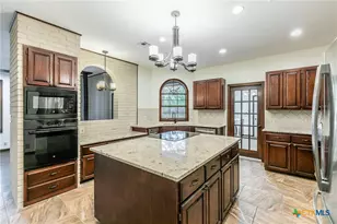 50 Spur Dr, Belton, TX 76513 - Photo 5