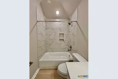 1105 W Bayshore Drive, Palacios, TX 77465 - Photo 21