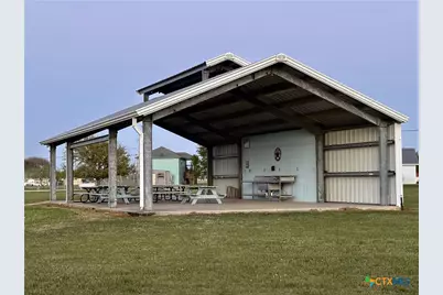 1105 W Bayshore Drive, Palacios, TX 77465 - Photo 29