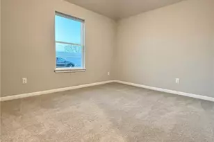 1105 W Bayshore Dr, Palacios, TX 77465 - Photo 15