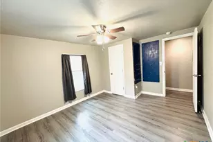 706 Golf Course Rd, Gatesville, TX 76528 - Photo 17