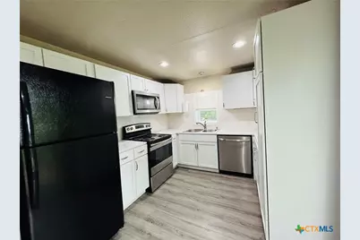 706 Golf Course Road, Gatesville, TX 76528 - Photo 9