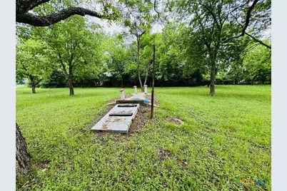 706 Golf Course Road, Gatesville, TX 76528 - Photo 21