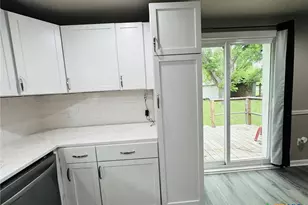 706 Golf Course Rd, Gatesville, TX 76528 - Photo 13