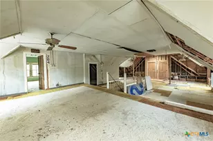 204 Ave F, Shiner, TX 77984 - Photo 23