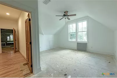 204 Avenue F, Shiner, TX 77984 - Photo 27