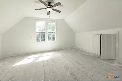 204 Avenue F, Shiner, TX 77984 - Photo 31