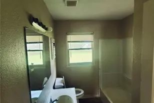 3204 Oaklawn St, Victoria, TX 77901 - Photo 5