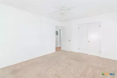 451 Burges Street, Seguin, TX 78155 - Photo 19