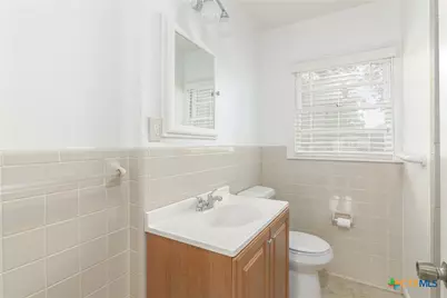 451 Burges Street, Seguin, TX 78155 - Photo 13