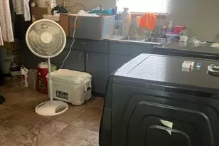 508 E Courthouse St, Cuero, TX 77954 - Photo 9