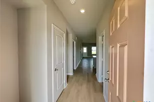 607 W Bayshore Dr, Palacios, TX 77465 - Photo 9