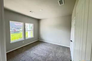 607 W Bayshore Dr, Palacios, TX 77465 - Photo 13