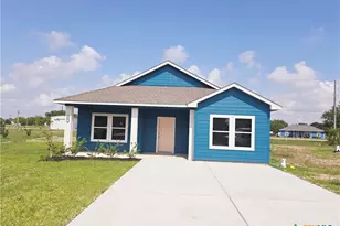 607 W Bayshore Dr, Palacios, TX 77465 - Photo 21