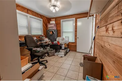 216 Prospect Street, Seguin, TX 78155 - Photo 9