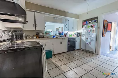 216 Prospect Street, Seguin, TX 78155 - Photo 11