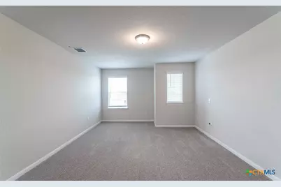 1240 Sweden, Seguin, TX 78155 - Photo 15