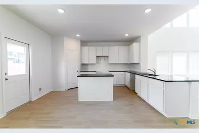 1236 Sweden, Seguin, TX 78155 - Photo 11