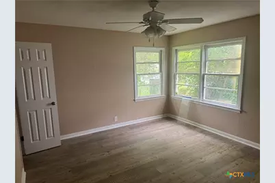 1315 S 51st Street, Temple, TX 76504 - Photo 17