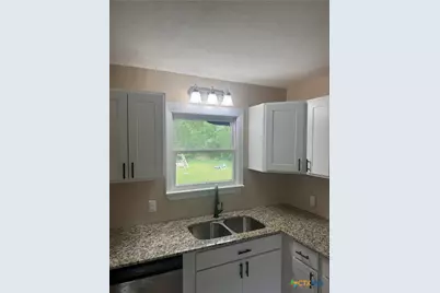 1315 S 51st Street, Temple, TX 76504 - Photo 5