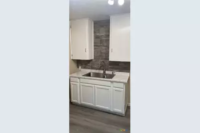 704 E Ave N, Temple, TX 76504 - Photo 9