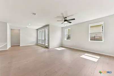 127 Antoinette Way, San Marcos, TX 78666 - Photo 5