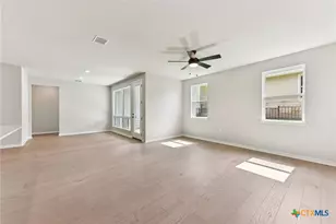 127 Antoinette Wy, San Marcos, TX 78666 - Photo 5