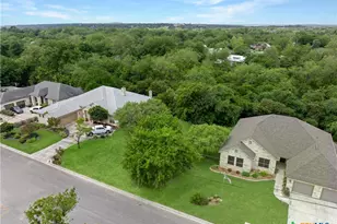 1049 River Terrace, New Braunfels, TX 78130 - Photo 7