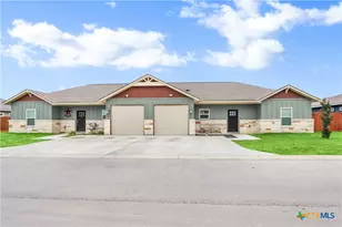 145 Navarro Xing, Seguin, TX 78155 - Photo 5