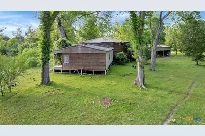 000 San Antonio River Road, Victoria, TX 77905 - Photo 9