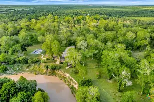 000 San Antonio River Rd, Victoria, TX 77905 - Photo 17